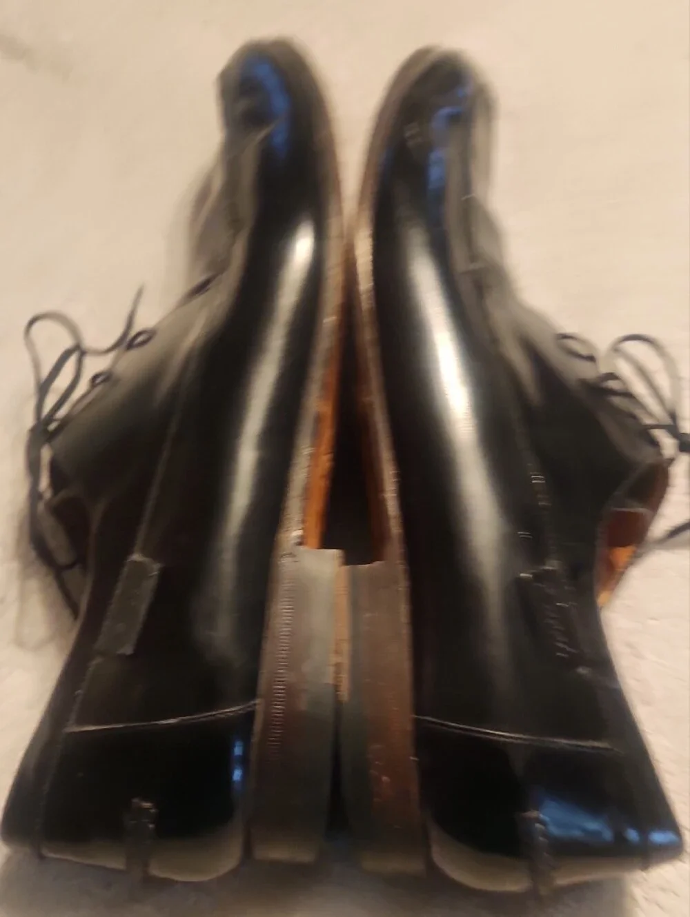 Gucci Black Leather Lace-Up Derbies with Stitched Apron - Picture 6 of 11